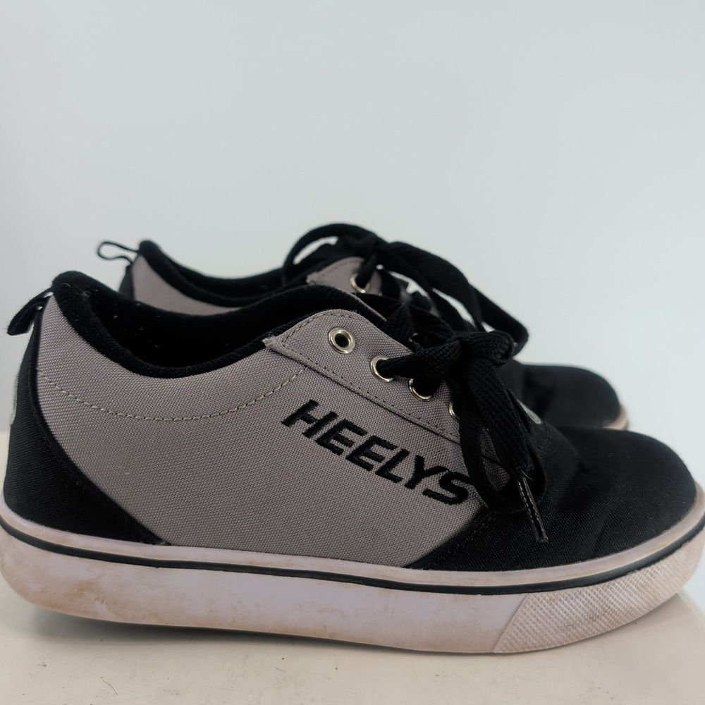 Heelys Pro 20 Lace-Up‎ Low Top Colorblock Skate Shoe Sneakers Black Gray YTH 4